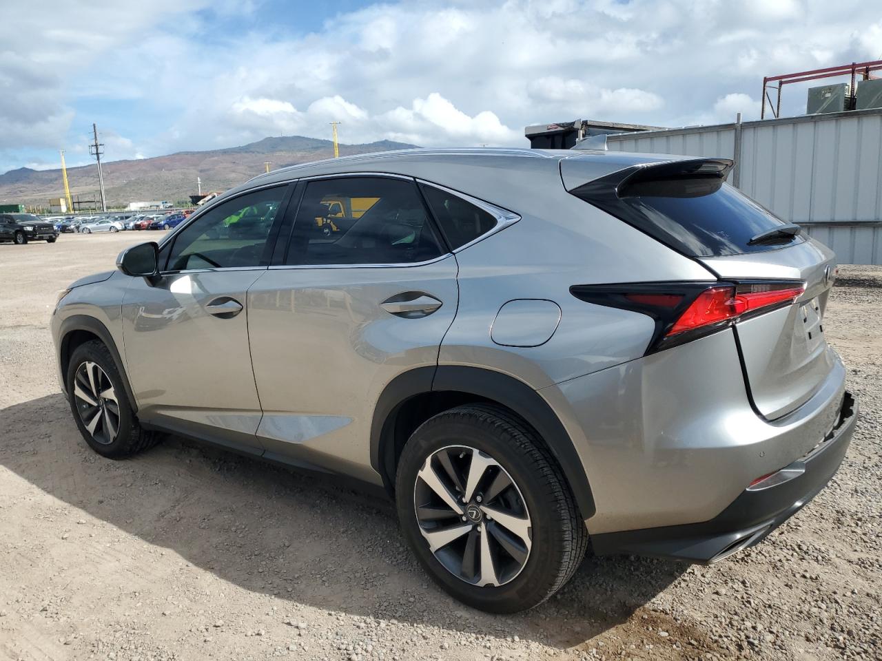 LEXUS NX 300 BASE