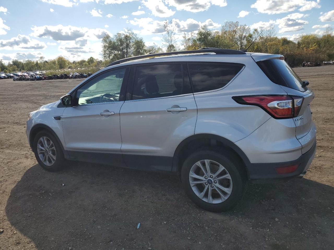FORD ESCAPE SE