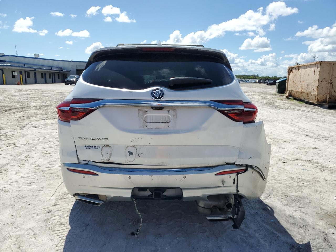 BUICK ENCLAVE ESSENCE