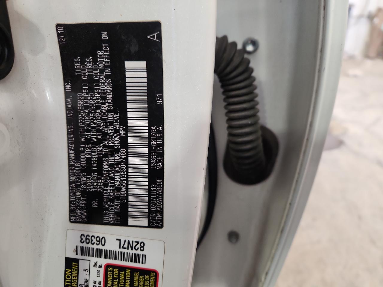 TOYOTA SEQUOIA PLATINUM