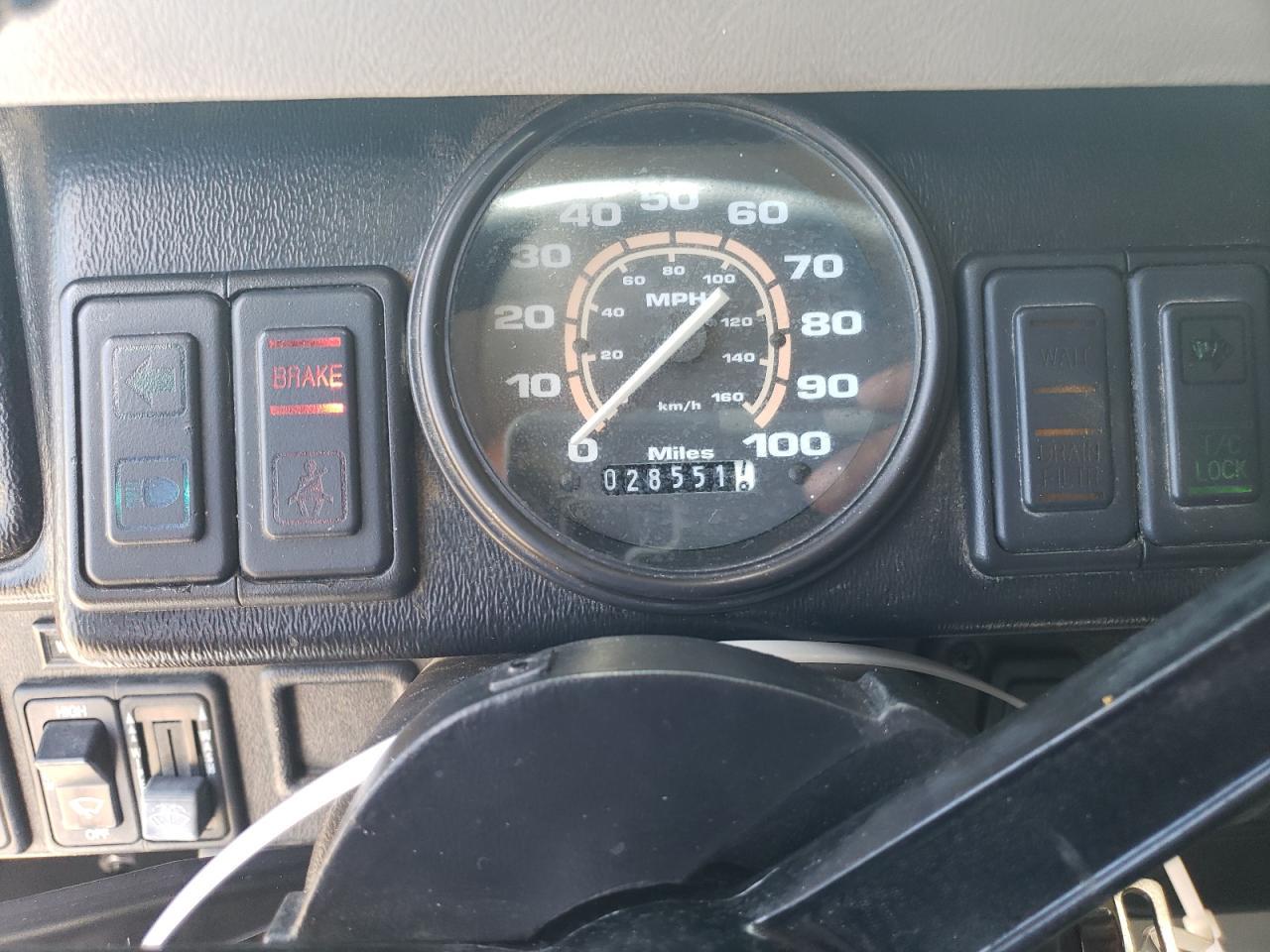 Lot #3276986210 1996 AMERICAN GENERAL H1 XLC2