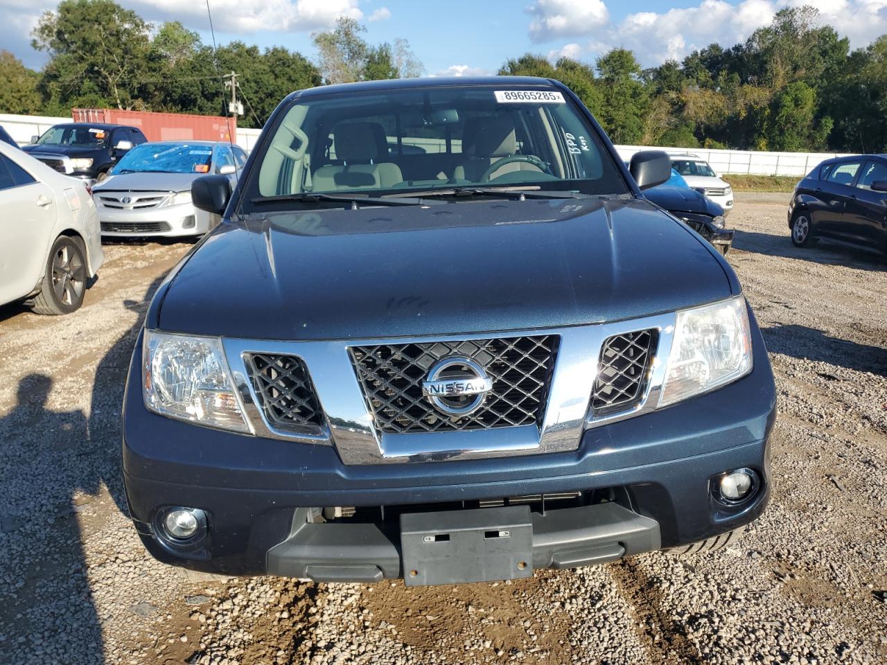 NISSAN FRONTIER SV