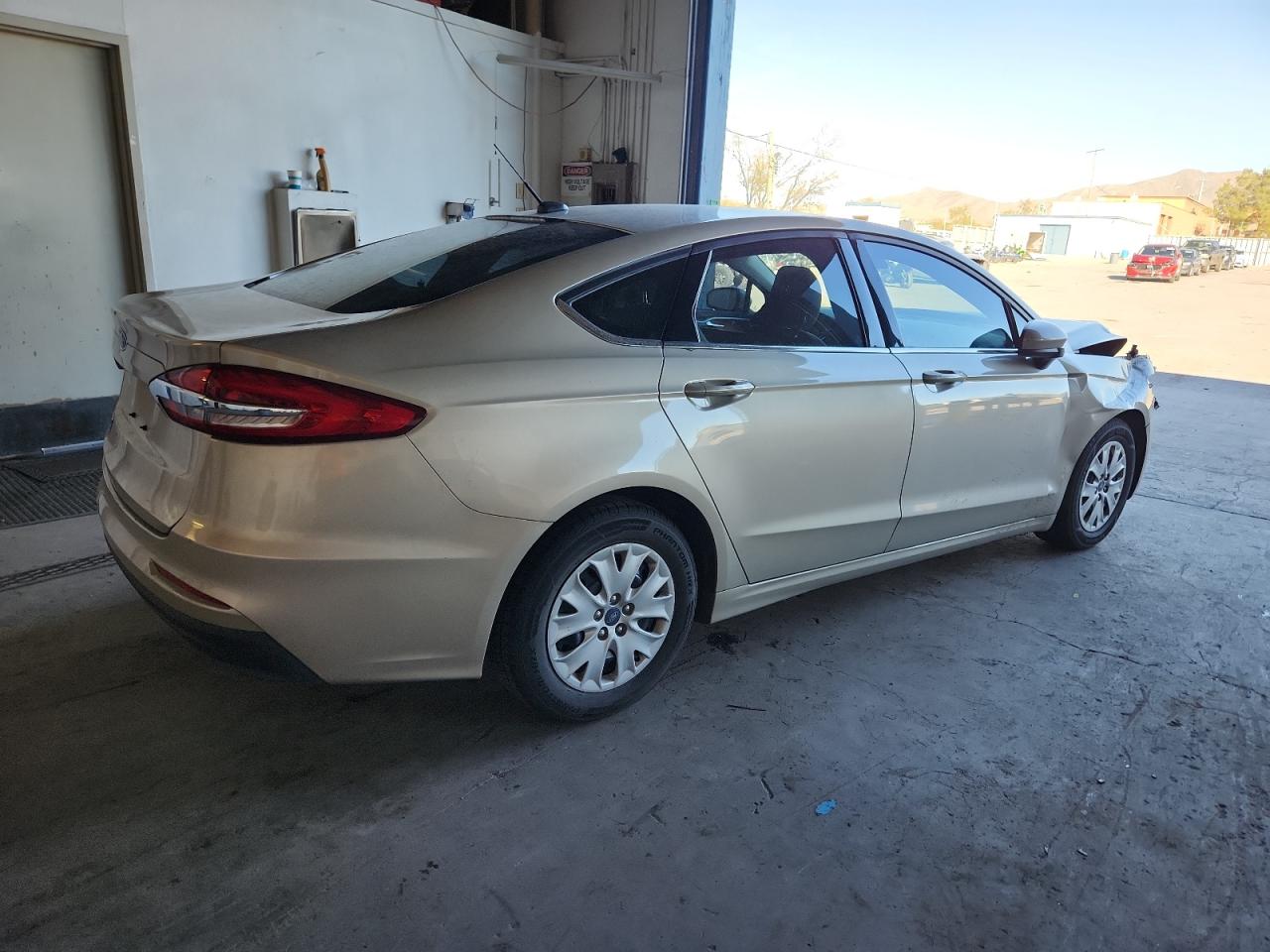 FORD FUSION S