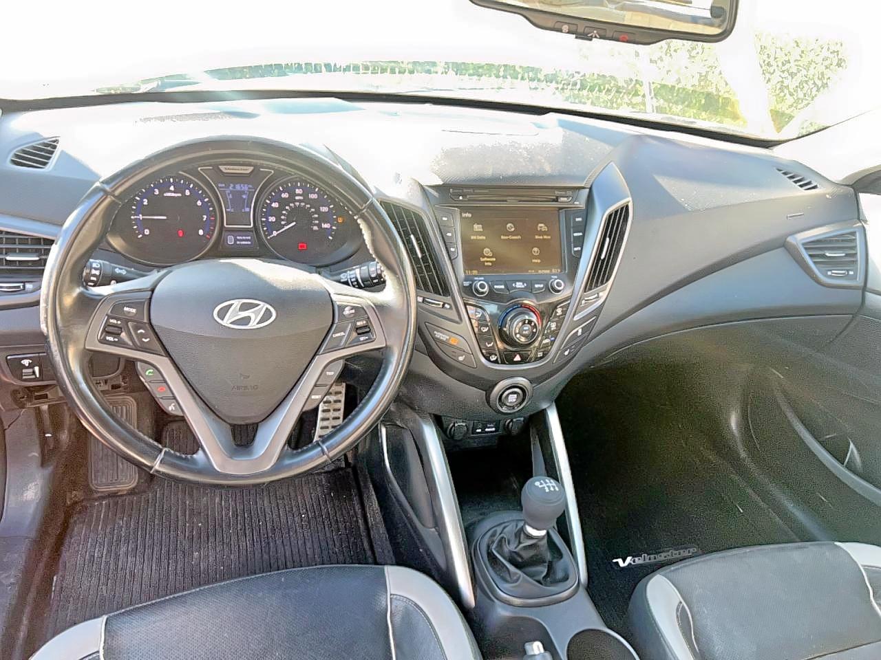 HYUNDAI VELOSTER TURBO