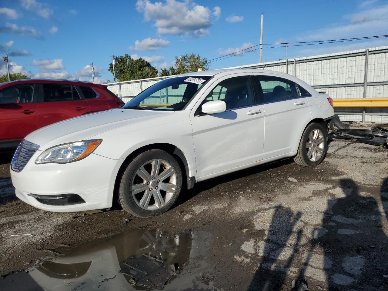  Salvage Chrysler 200