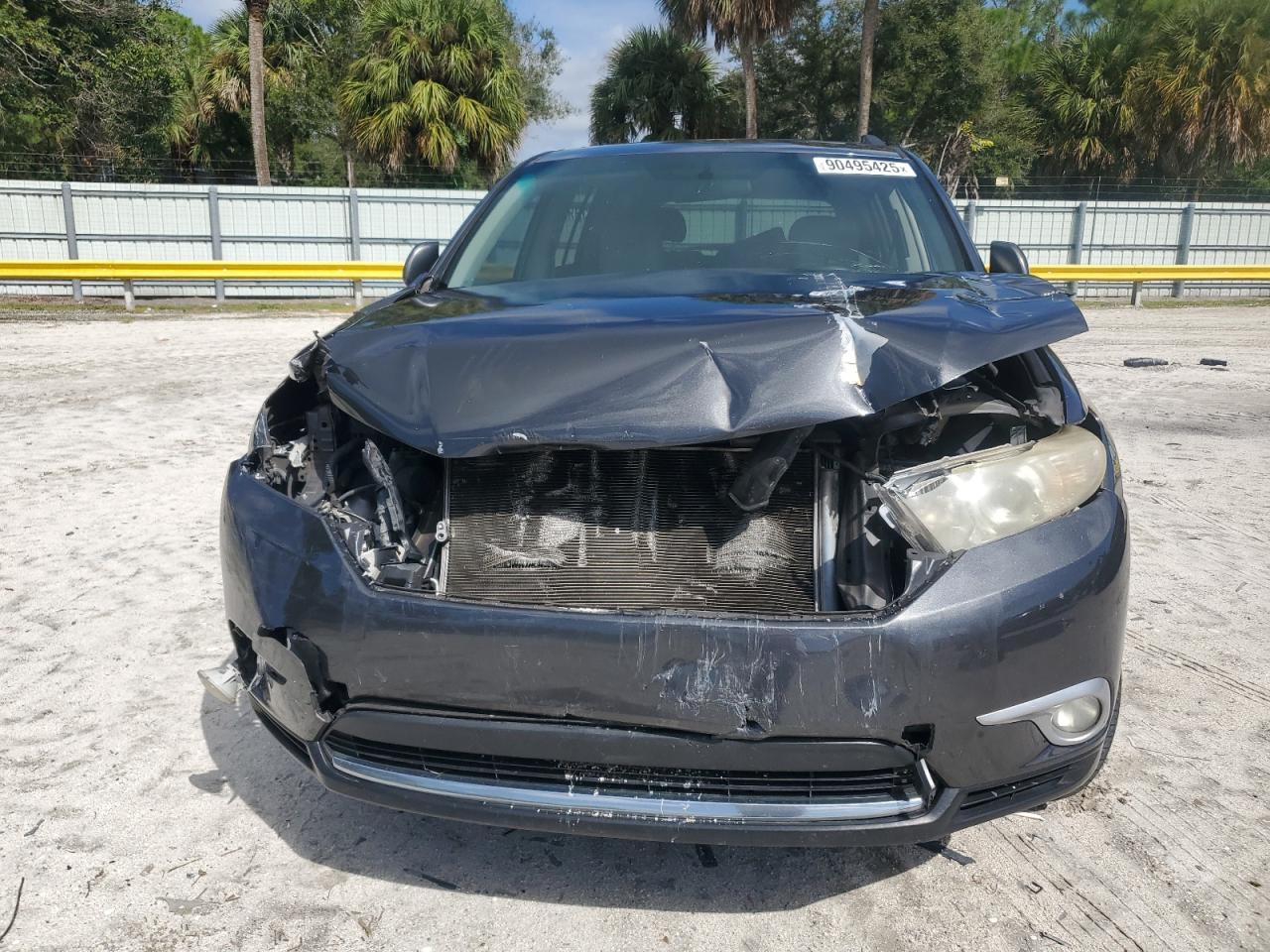 TOYOTA HIGHLANDER BASE