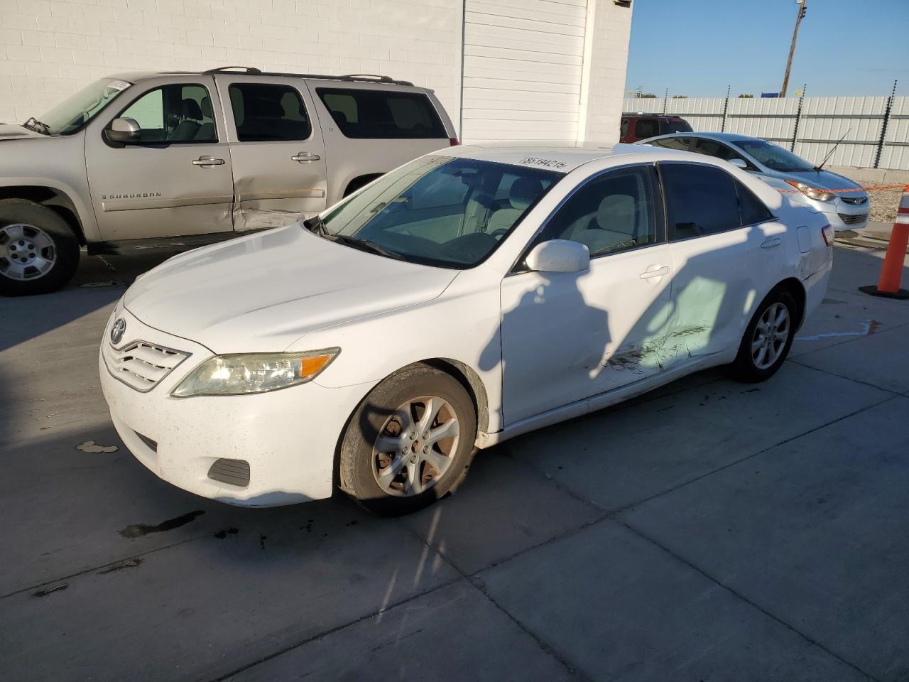 TOYOTA CAMRY BASE