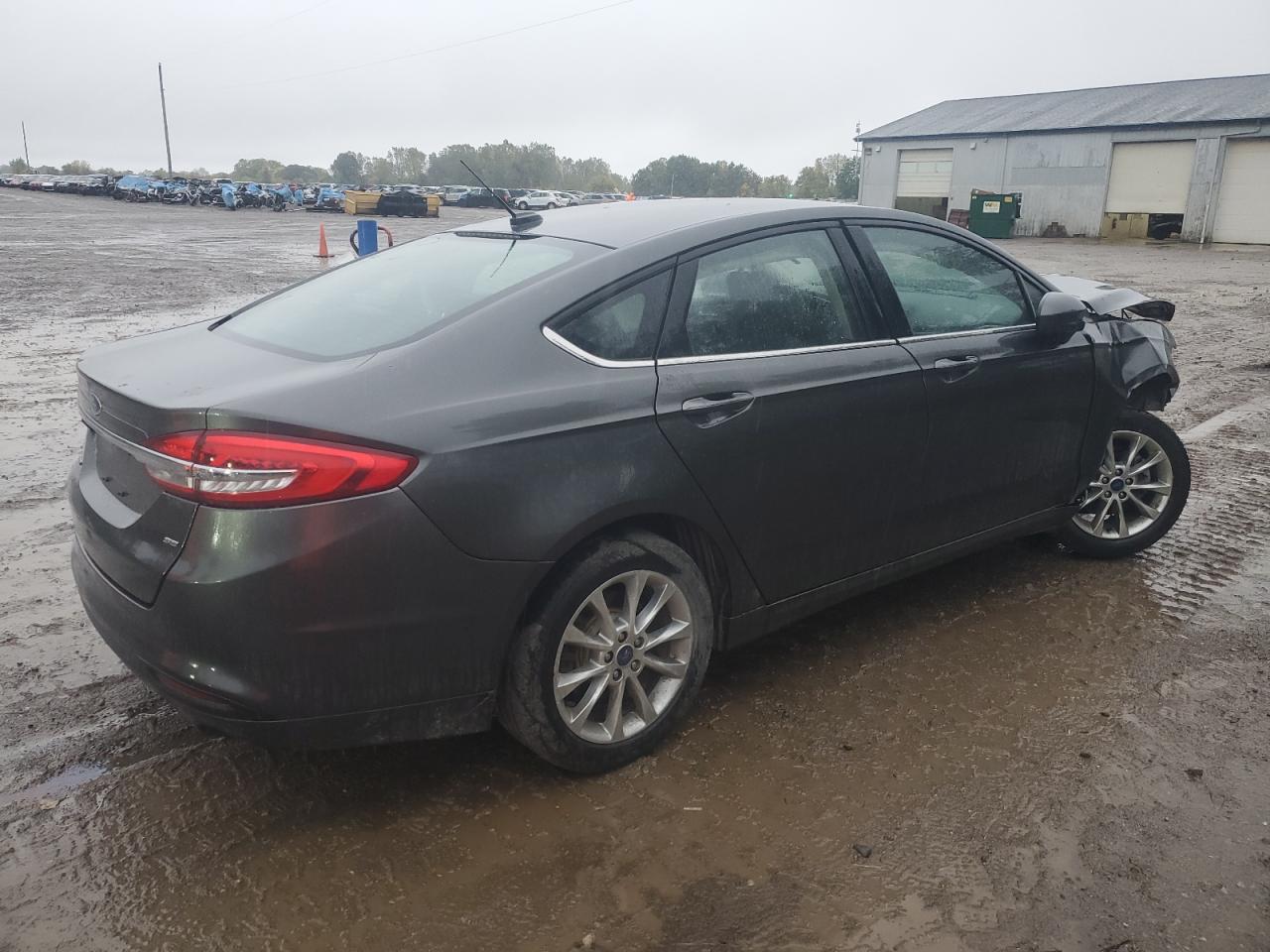 FORD FUSION SE