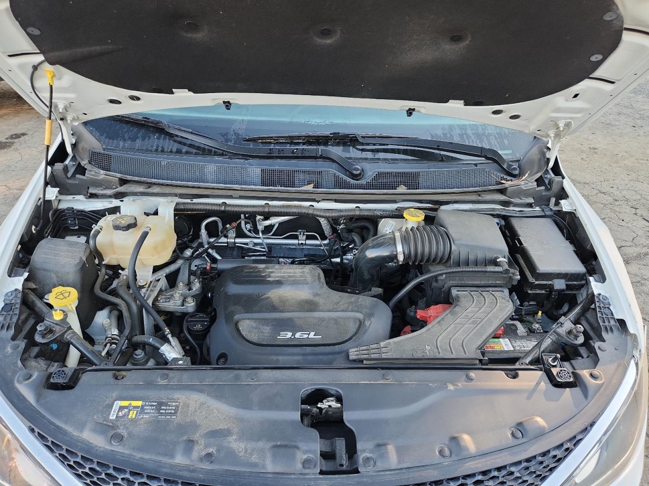 CHRYSLER PACIFICA TOURING L