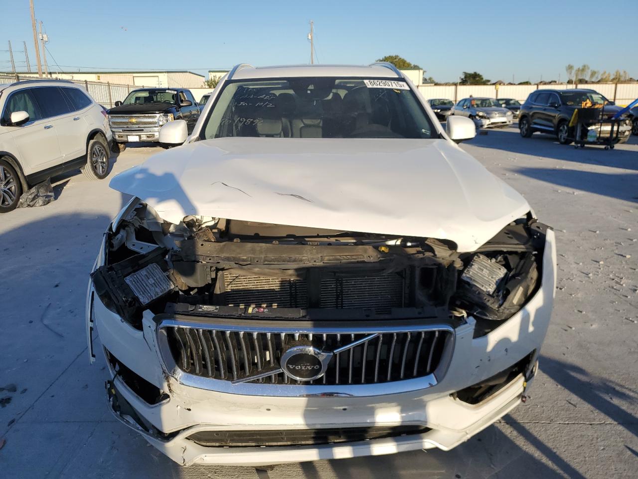 VOLVO XC90 T5 MOMENTUM