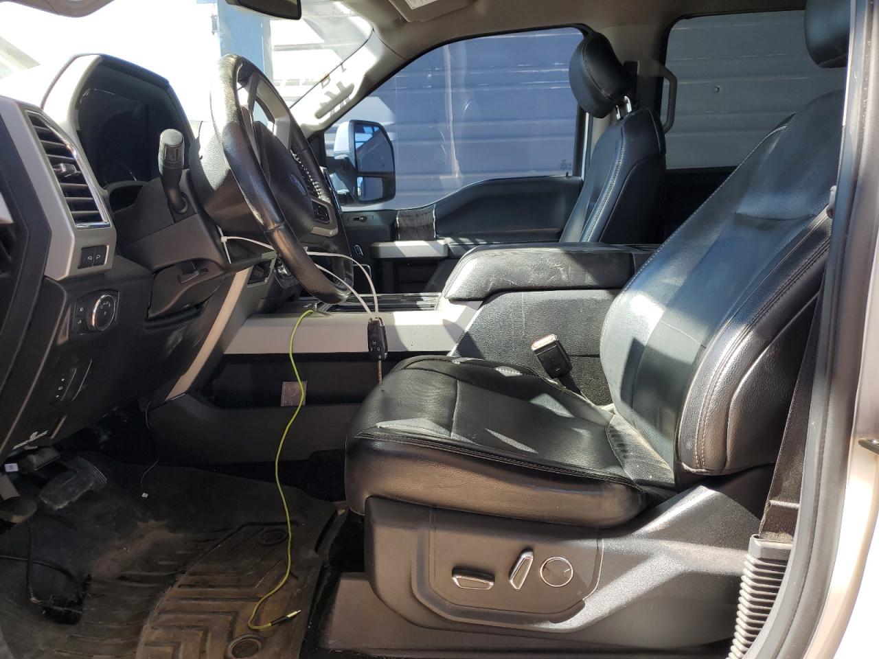 FORD F-250 SUPER DUTY