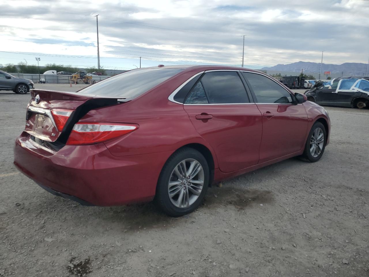 TOYOTA CAMRY LE