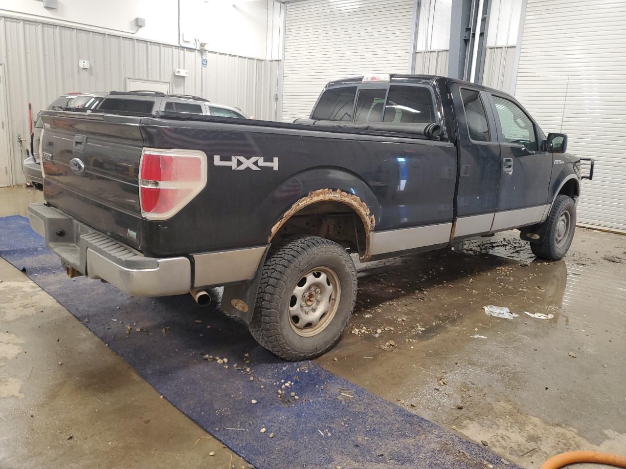 FORD F-150 SUPER CAB