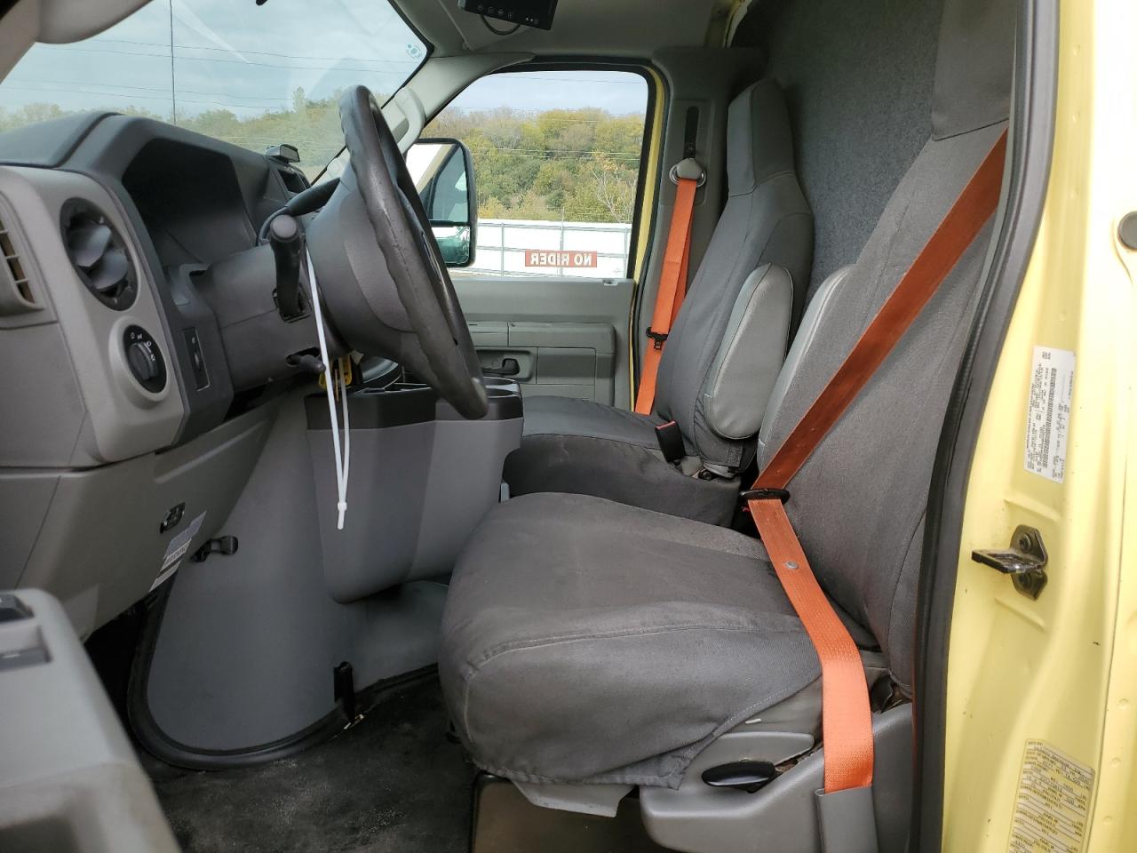FORD ECONOLINE E450 SUPER DUTY CUTAWAY VAN