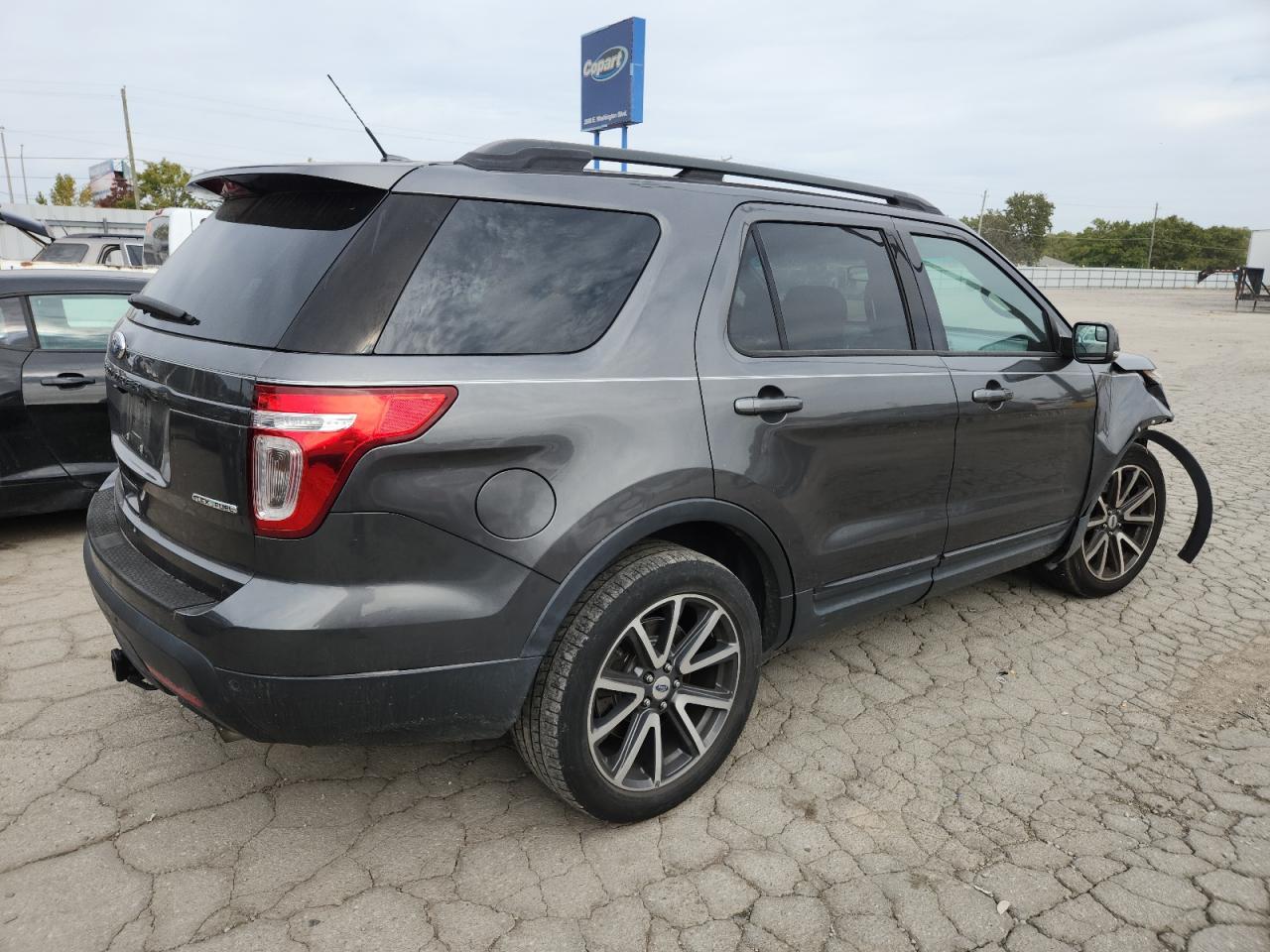 FORD EXPLORER XLT