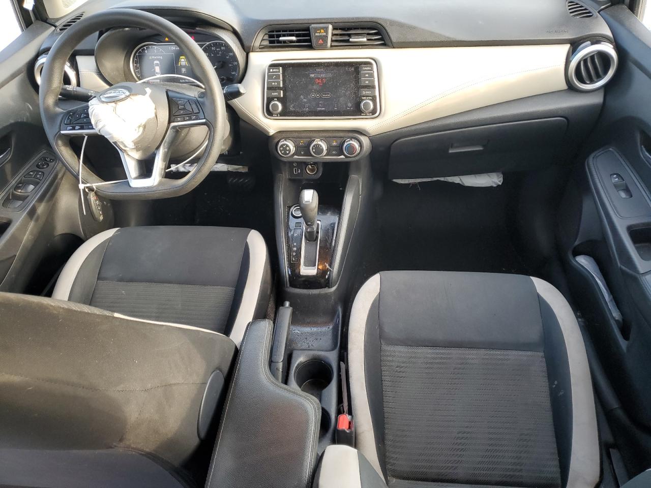 NISSAN VERSA SV
