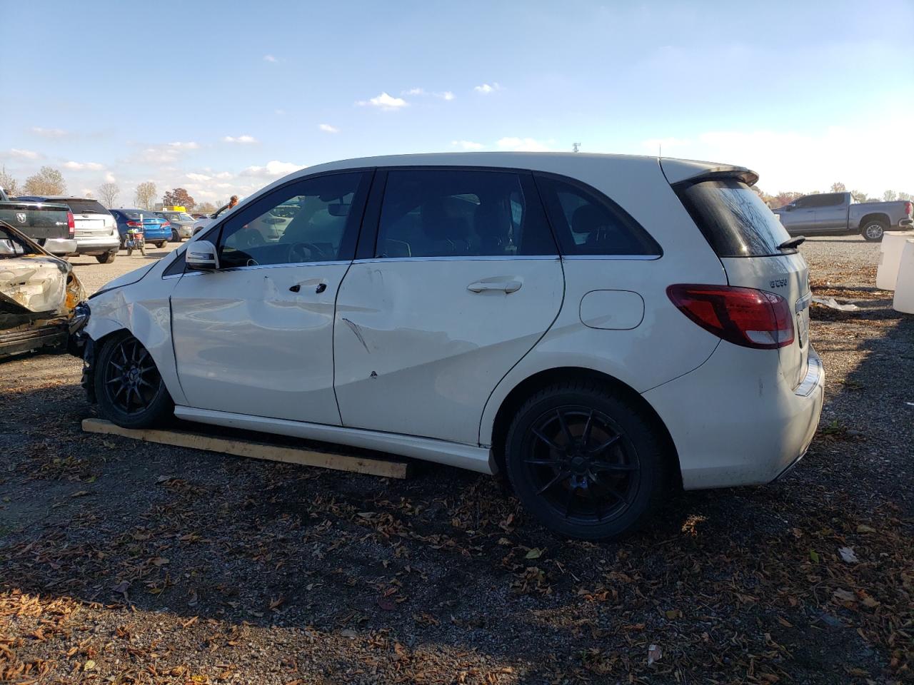 MERCEDES-BENZ B-CLASS B250