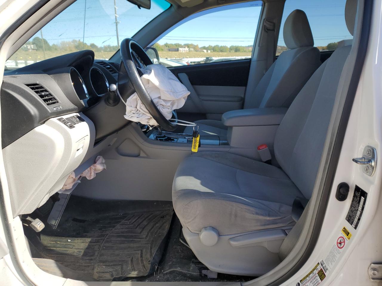 TOYOTA HIGHLANDER BASE