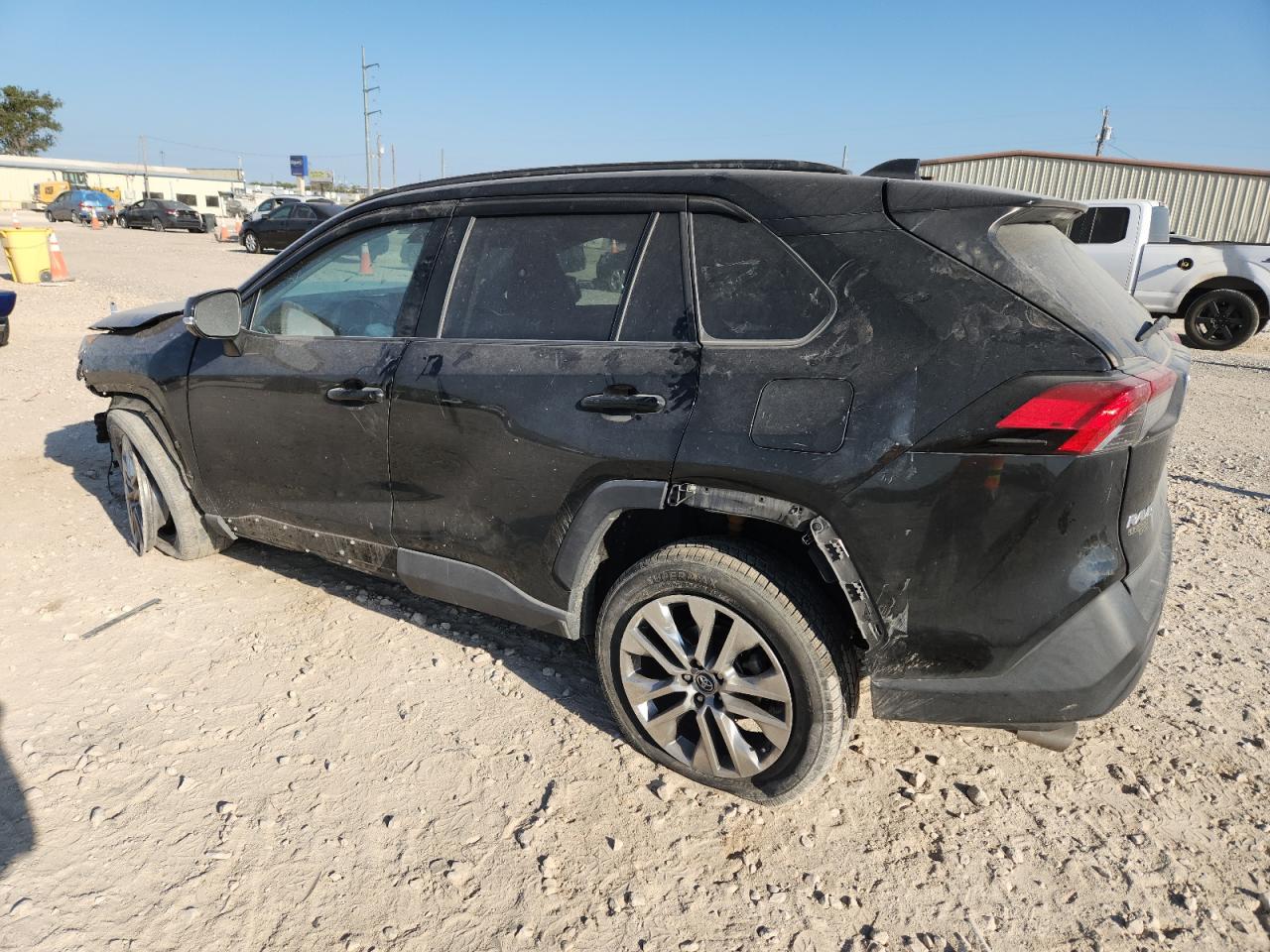 TOYOTA RAV4 XLE PREMIUM