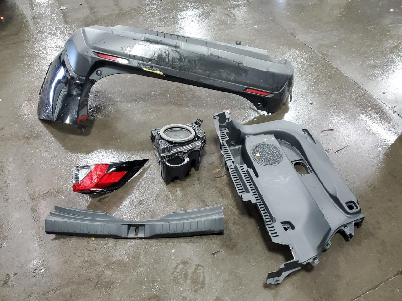 TOYOTA RAV4 XLE PREMIUM