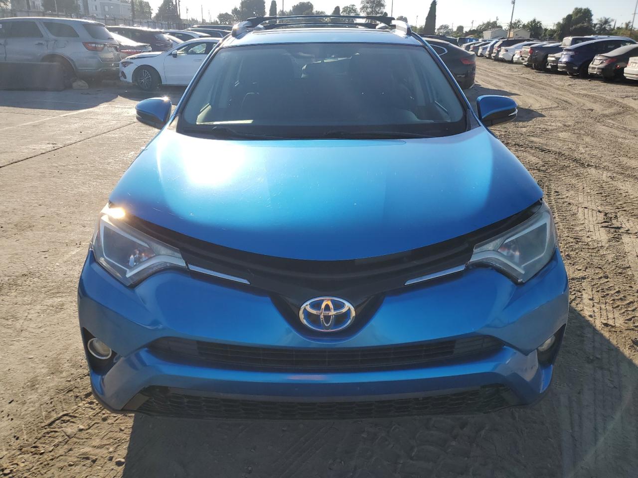 TOYOTA RAV4 XLE