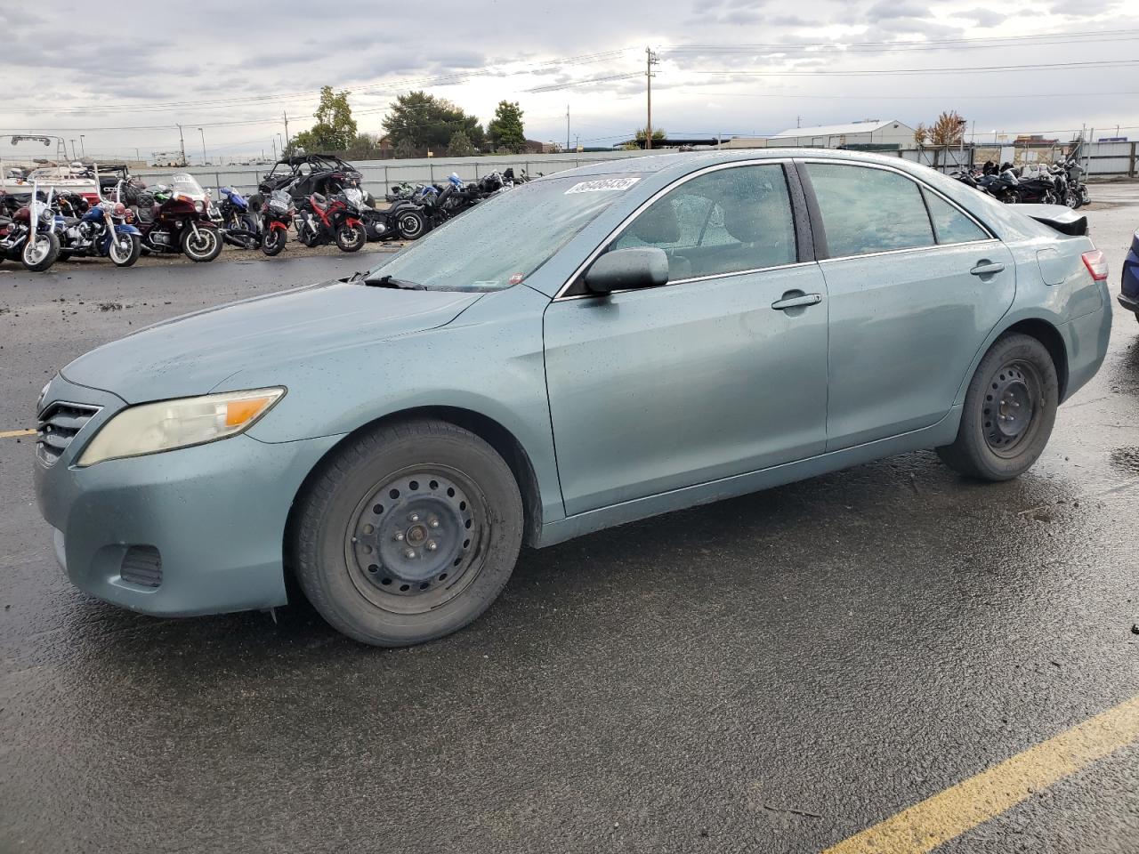 TOYOTA CAMRY BASE
