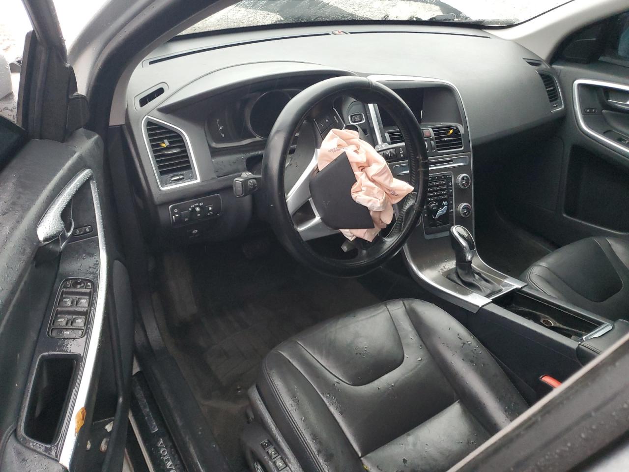 VOLVO XC60 T6 PREMIER