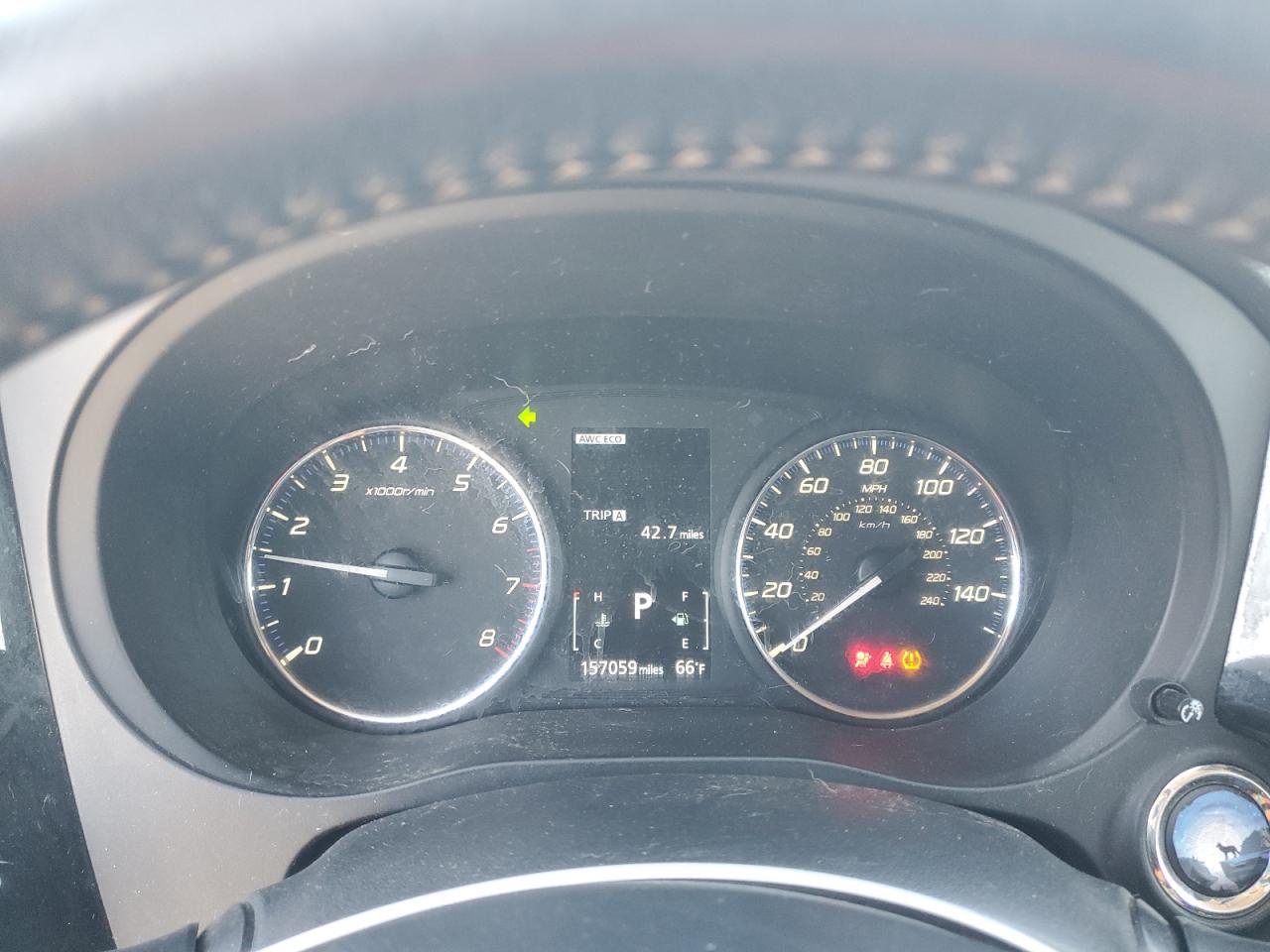 MITSUBISHI OUTLANDER SE