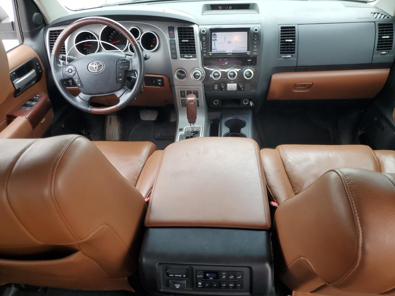 TOYOTA SEQUOIA PLATINUM