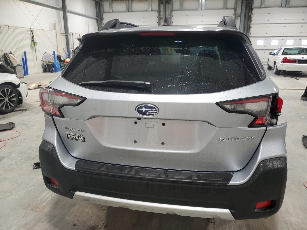 SUBARU OUTBACK LIMITED