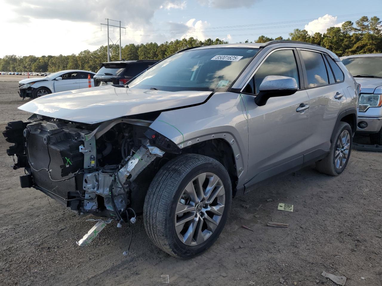 TOYOTA RAV4 XLE PREMIUM