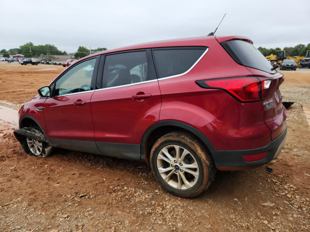 FORD ESCAPE SE