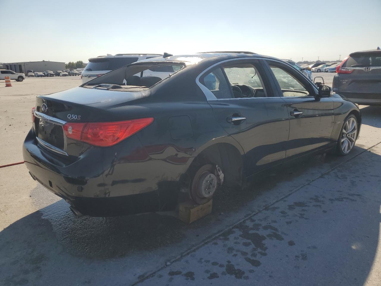 INFINITI Q50 RED SPORT 400