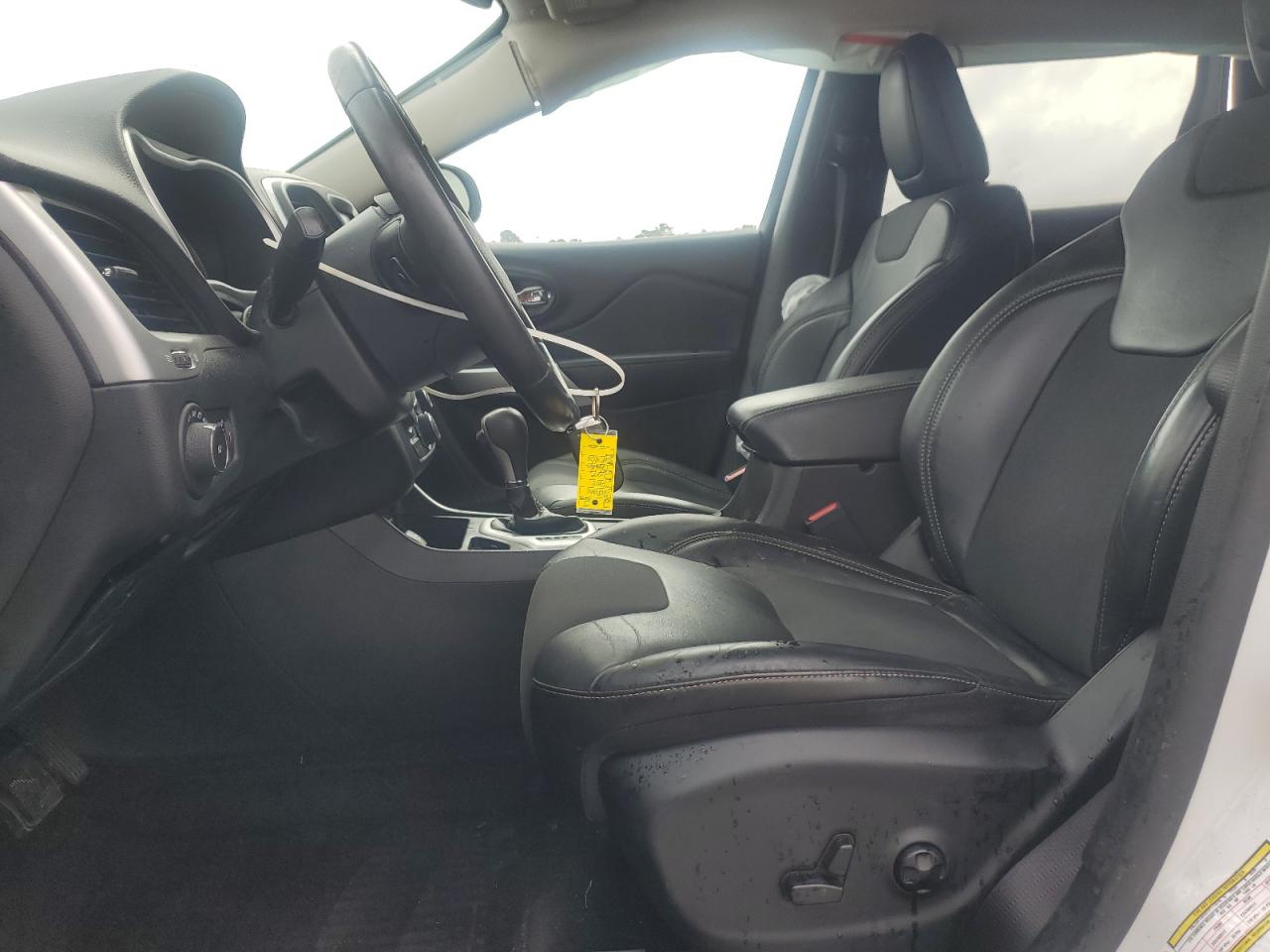 JEEP GRAND CHEROKEE LATITUDE PLUS