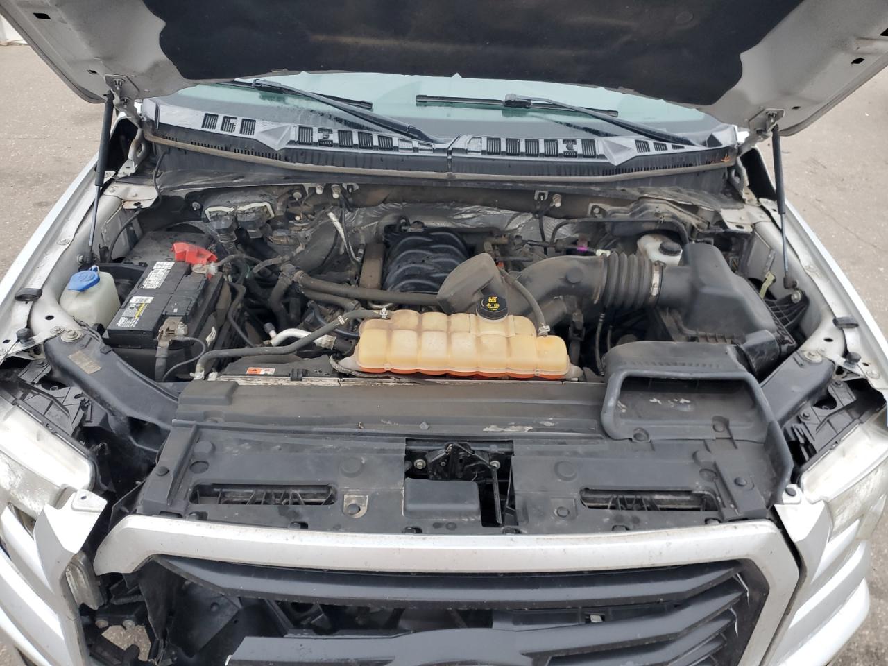 FORD F-150 SUPER CAB