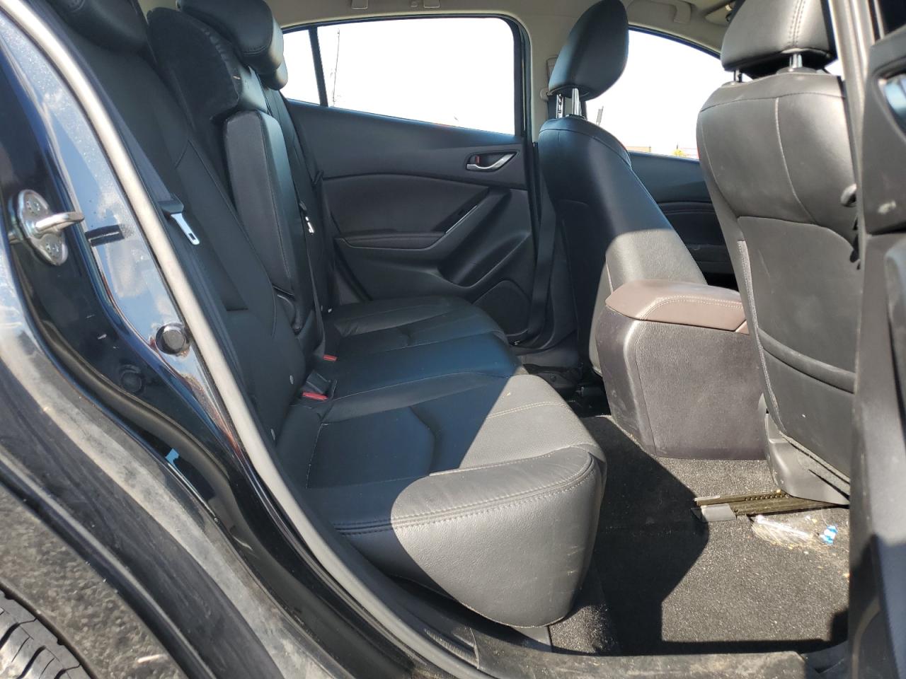 MAZDA 3 GRAND TOURING