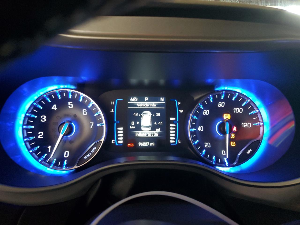 CHRYSLER PACIFICA TOURING