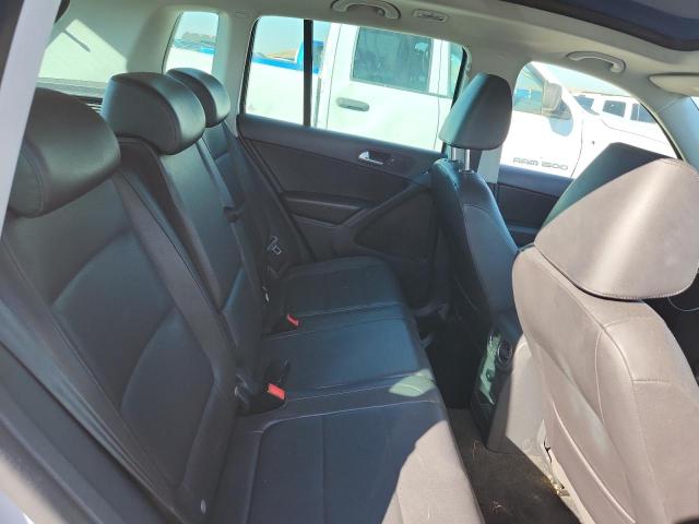 2011 VOLKSWAGEN TIGUAN S - WVGBV7AX1BW500274