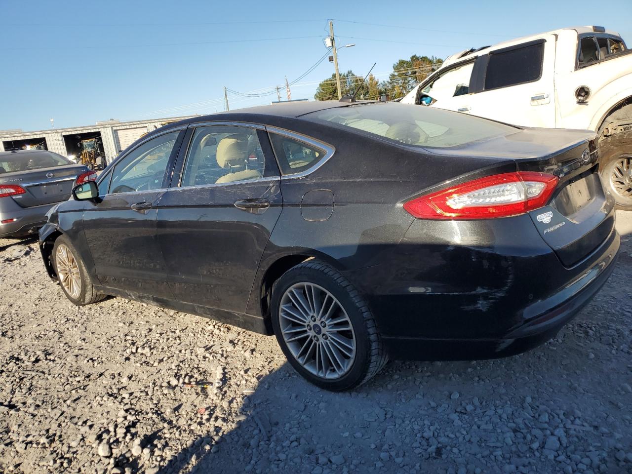 FORD FUSION SE