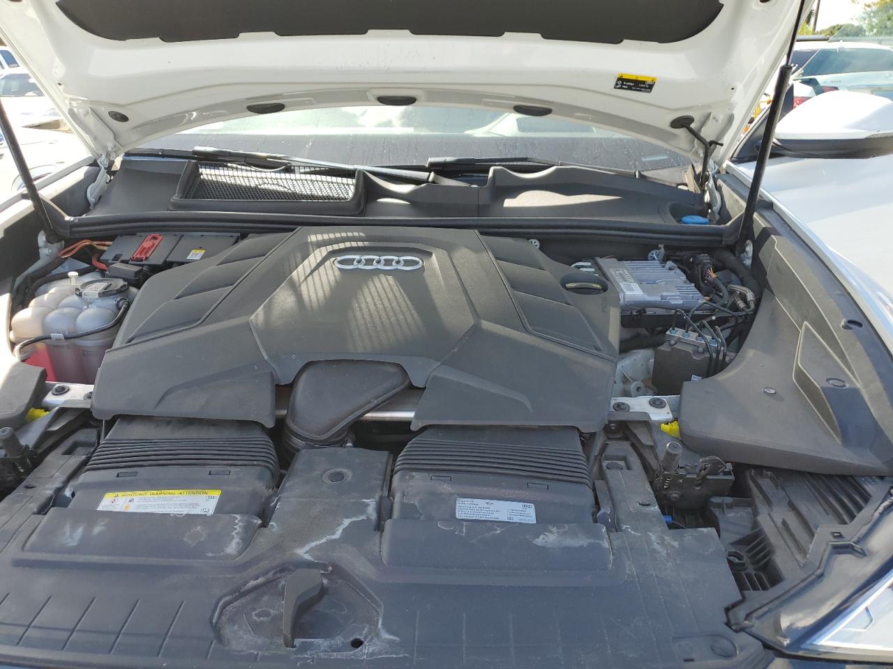 AUDI Q8 PRESTIGE S-LINE