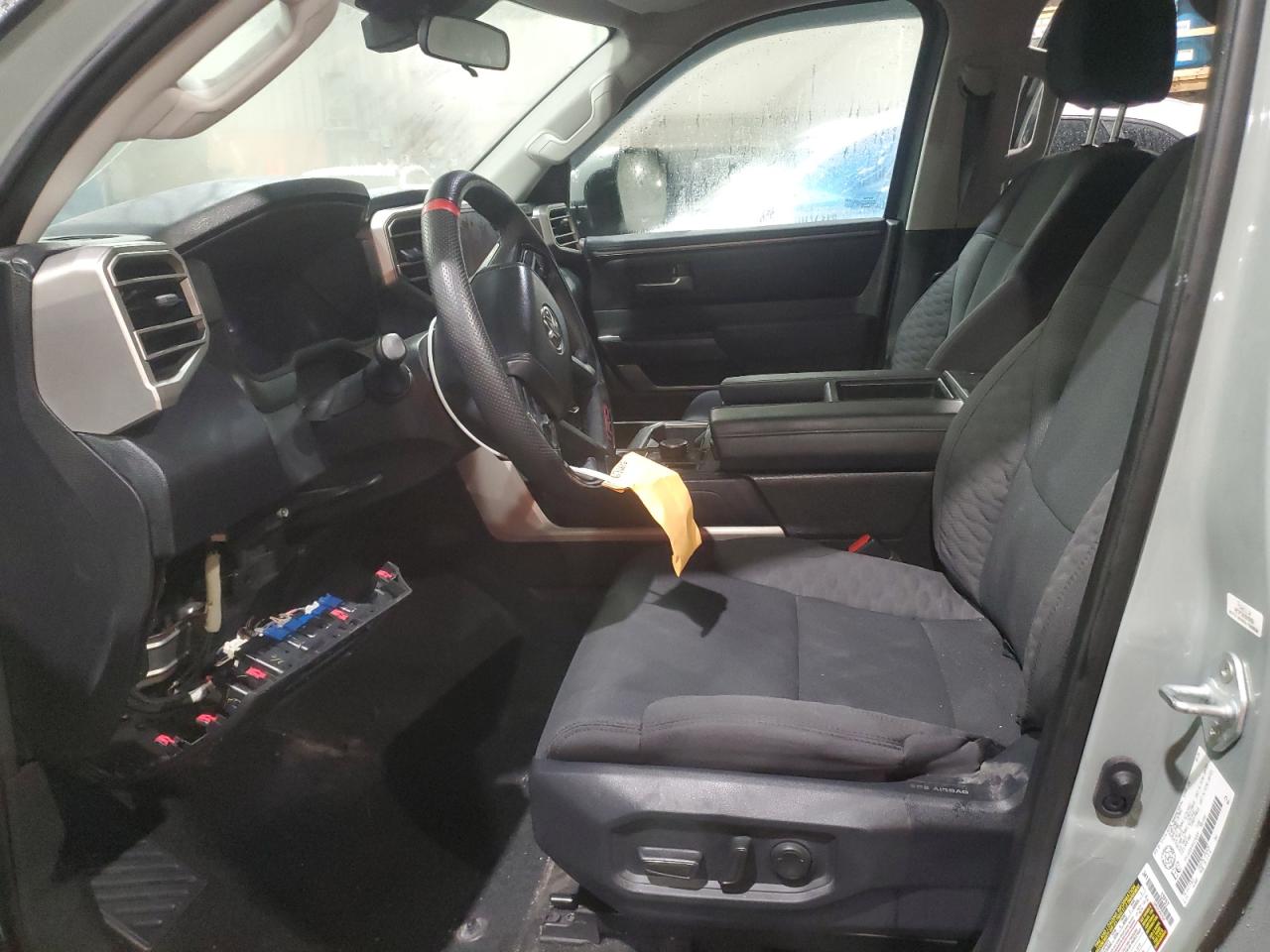 TOYOTA TUNDRA CREWMAX SR