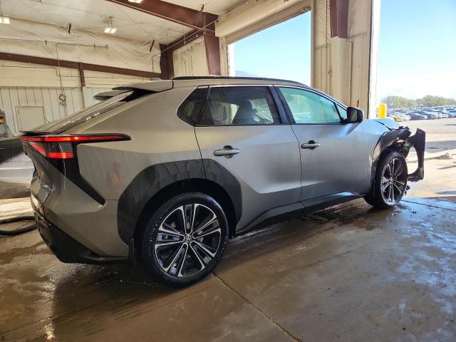 2023 TOYOTA BZ4X XLE - JTMABACA2PA042909