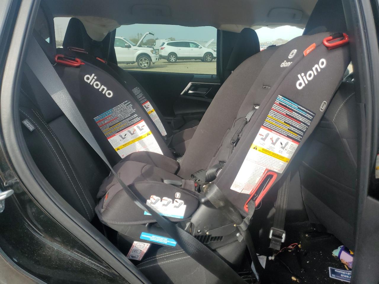 MITSUBISHI OUTLANDER ES