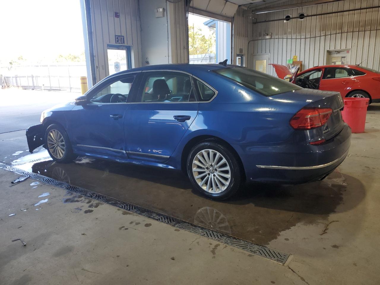 VOLKSWAGEN PASSAT SE