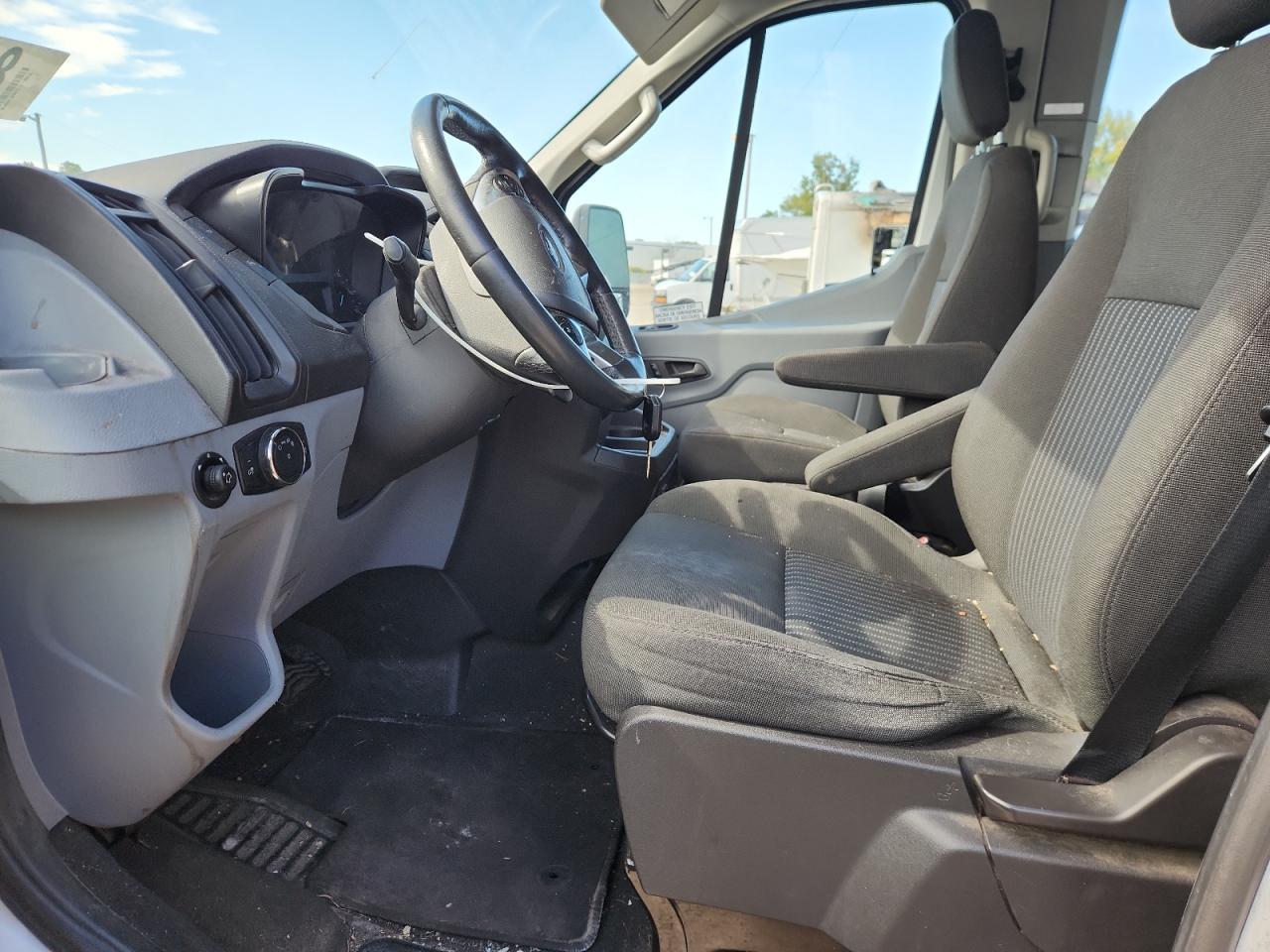 FORD TRANSIT T-350 HD