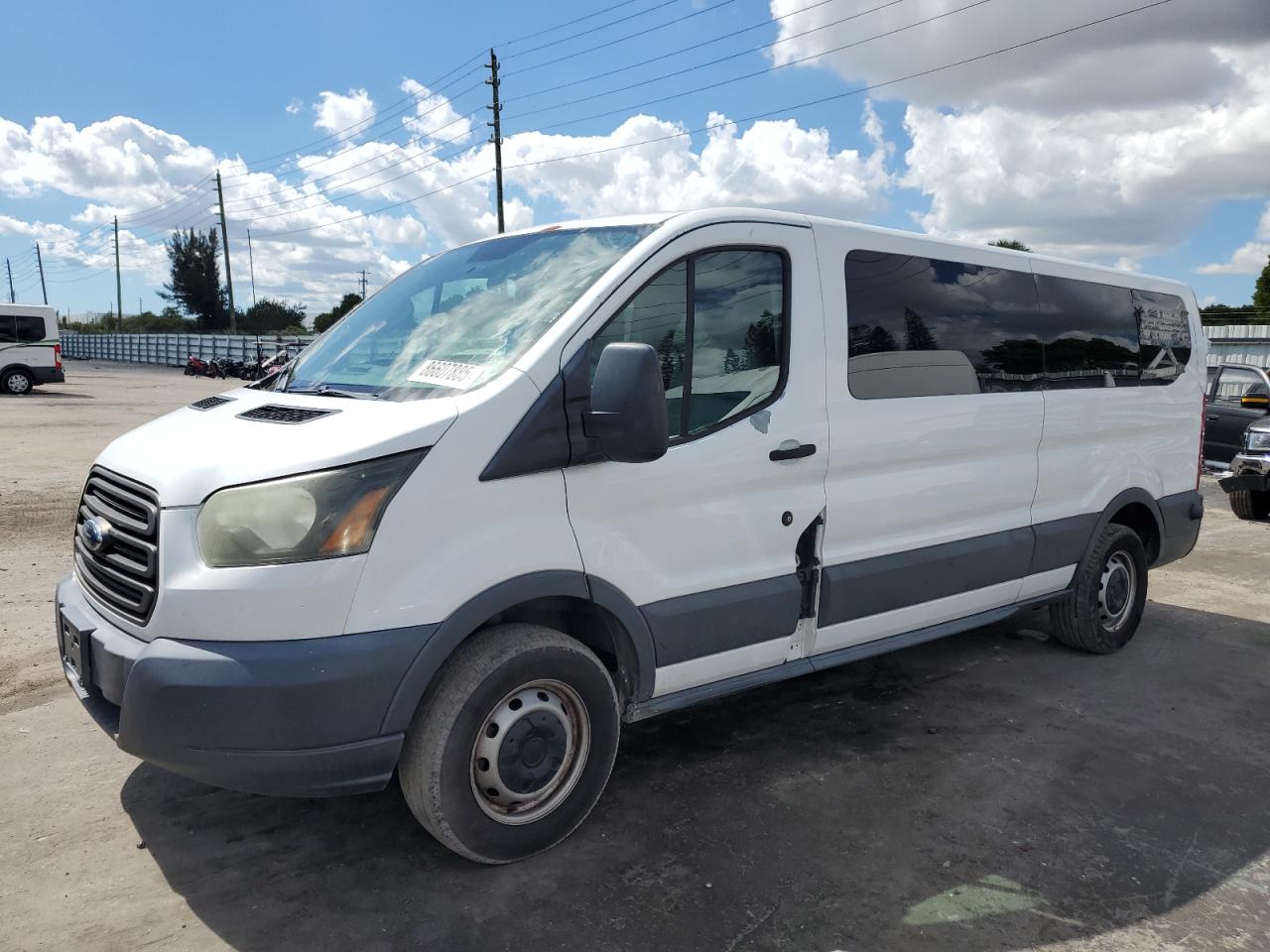 Lot #3296291419 2015 FORD TRANSIT T-