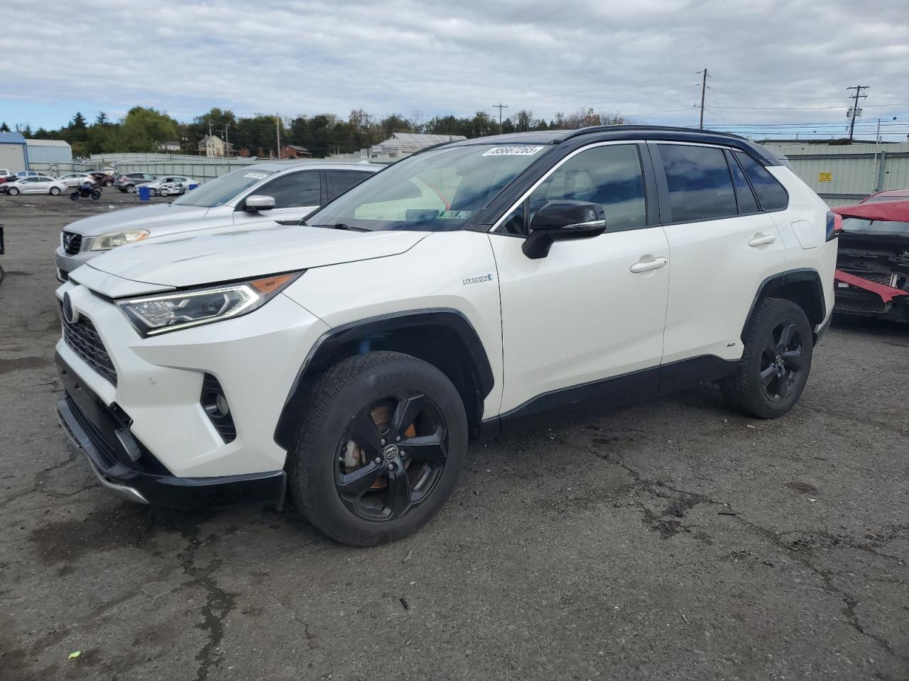 TOYOTA RAV4 XSE