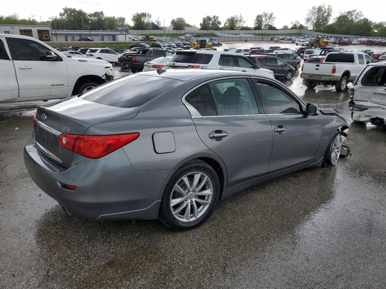 INFINITI Q50 HYBRID PREMIUM
