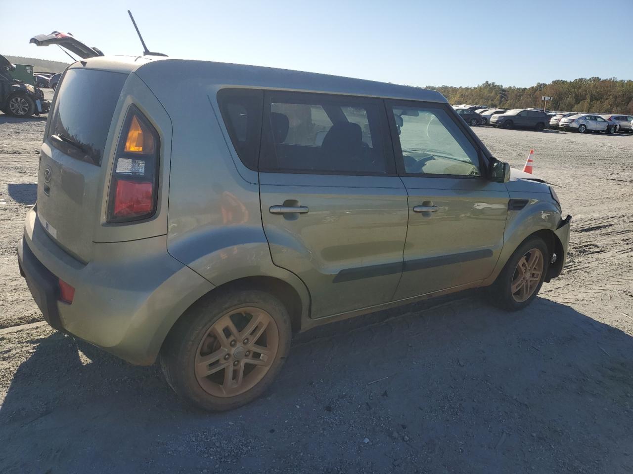 KIA SOUL +