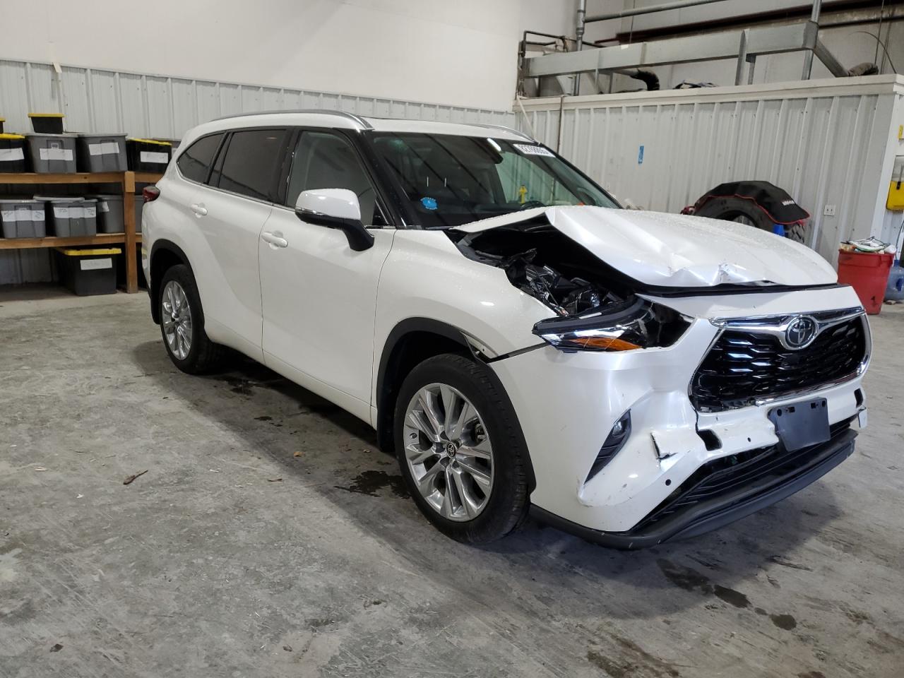 TOYOTA HIGHLANDER LIMITED